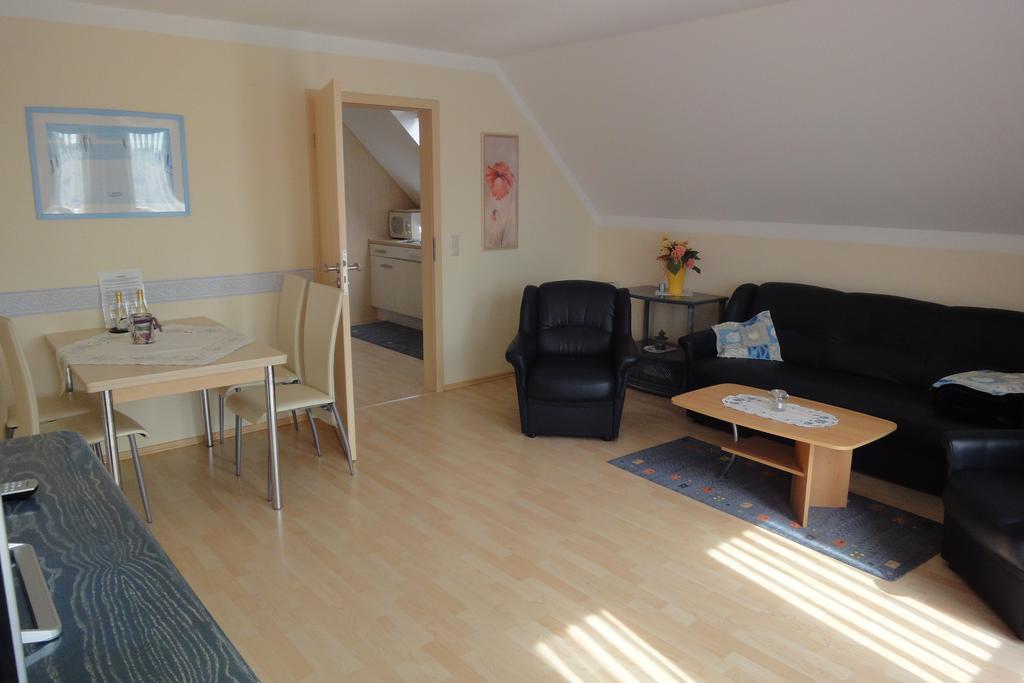 Ferienwohnung Fritzis Haus Dierhagen Exterior foto